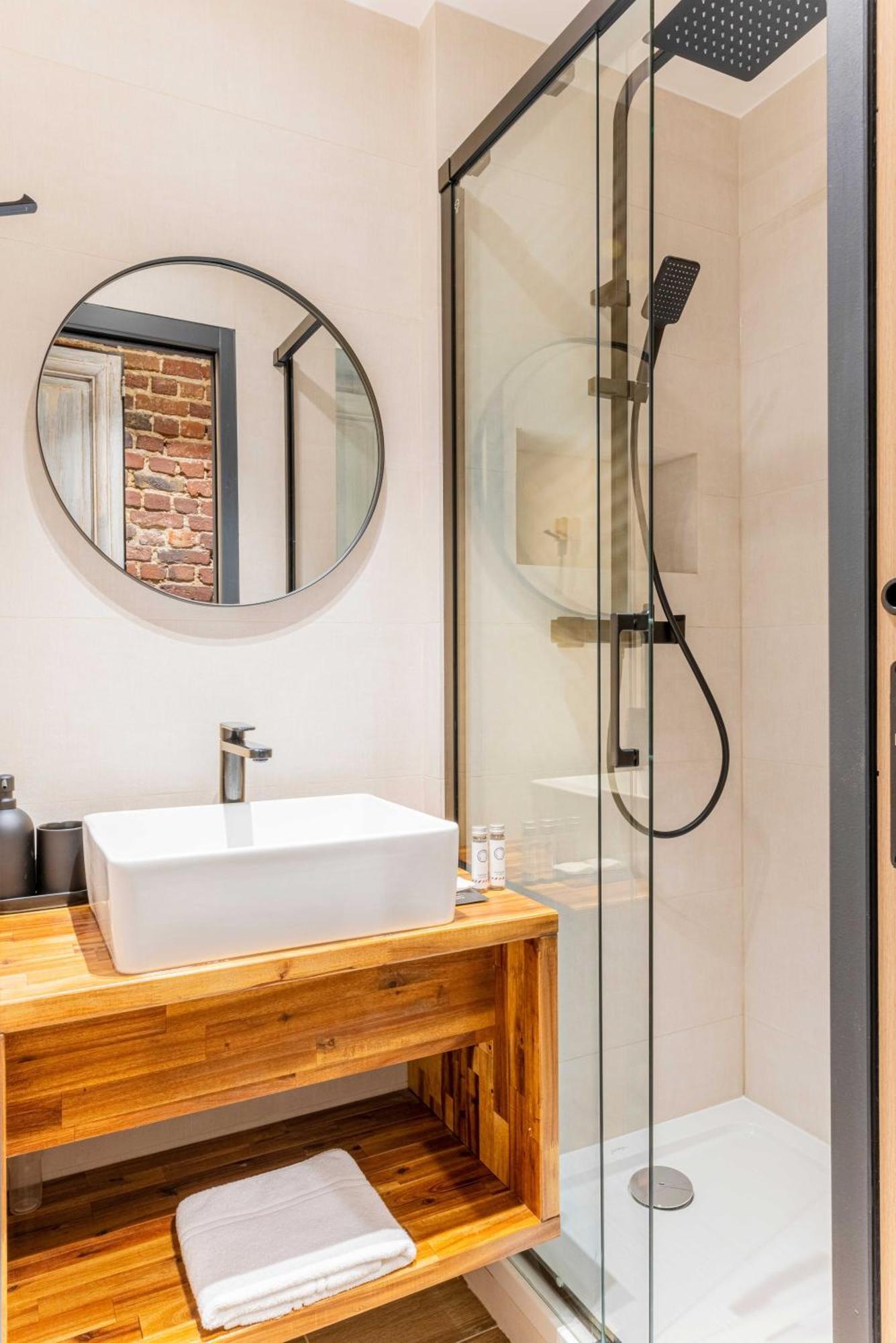 Charming - 2br-6p - Gare Du Nord * Parijs
