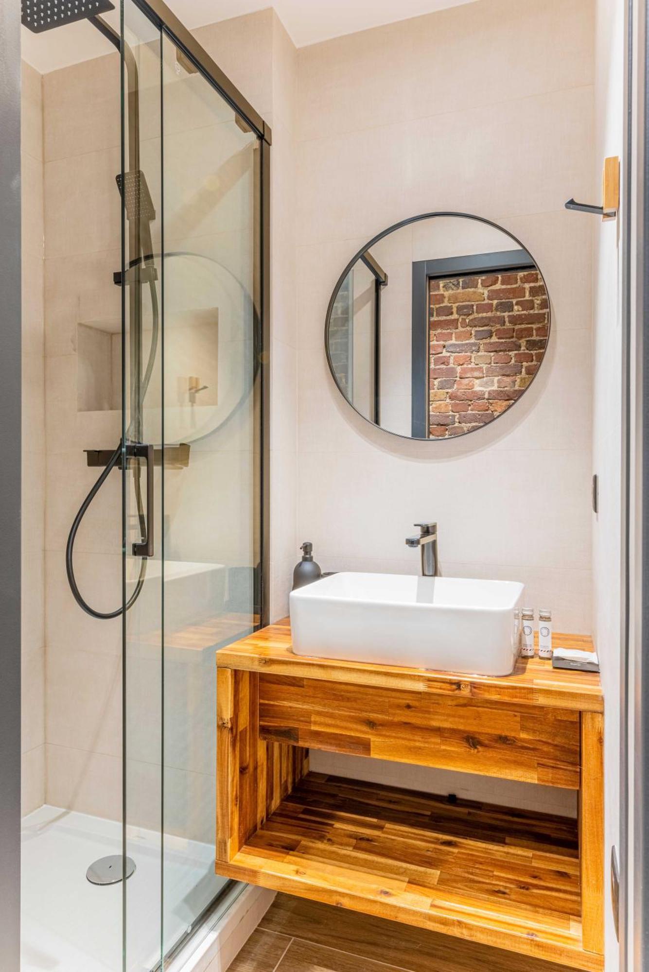 Appartement Charming - 2br-6p - Gare Du Nord *